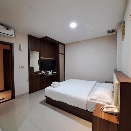 Hotel Morena Batam エクステリア 写真