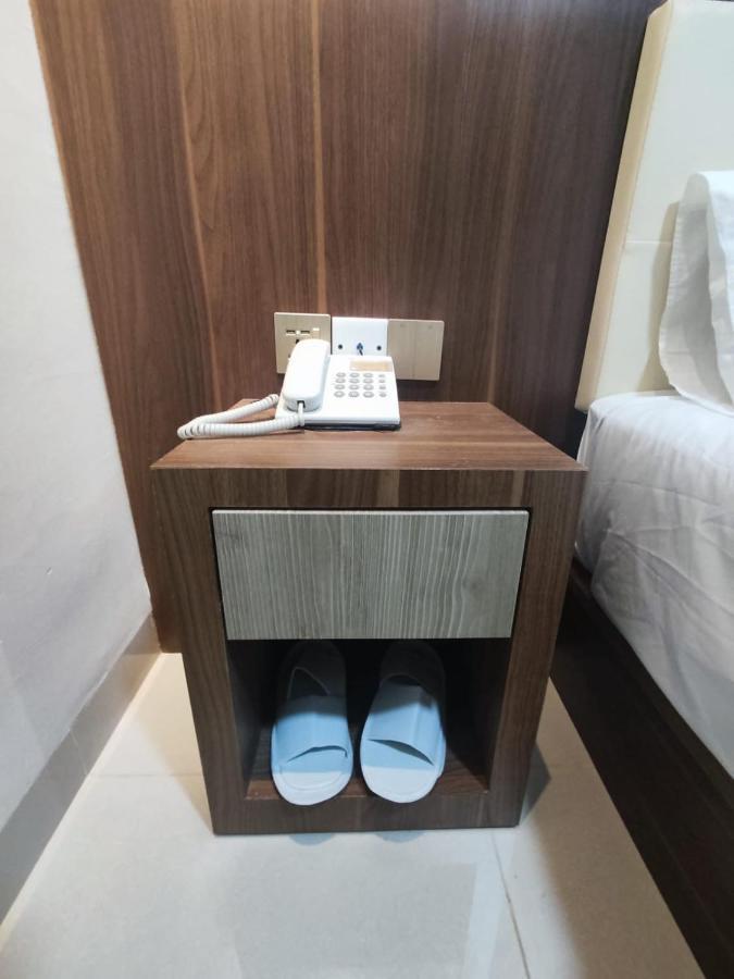 Hotel Morena Batam エクステリア 写真