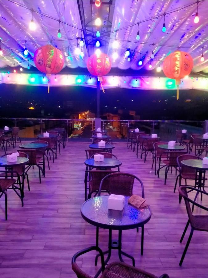 Hotel Morena Batam エクステリア 写真