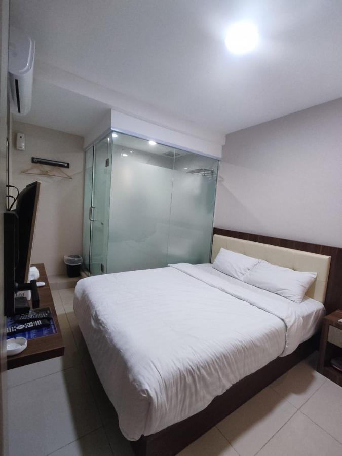 Hotel Morena Batam エクステリア 写真