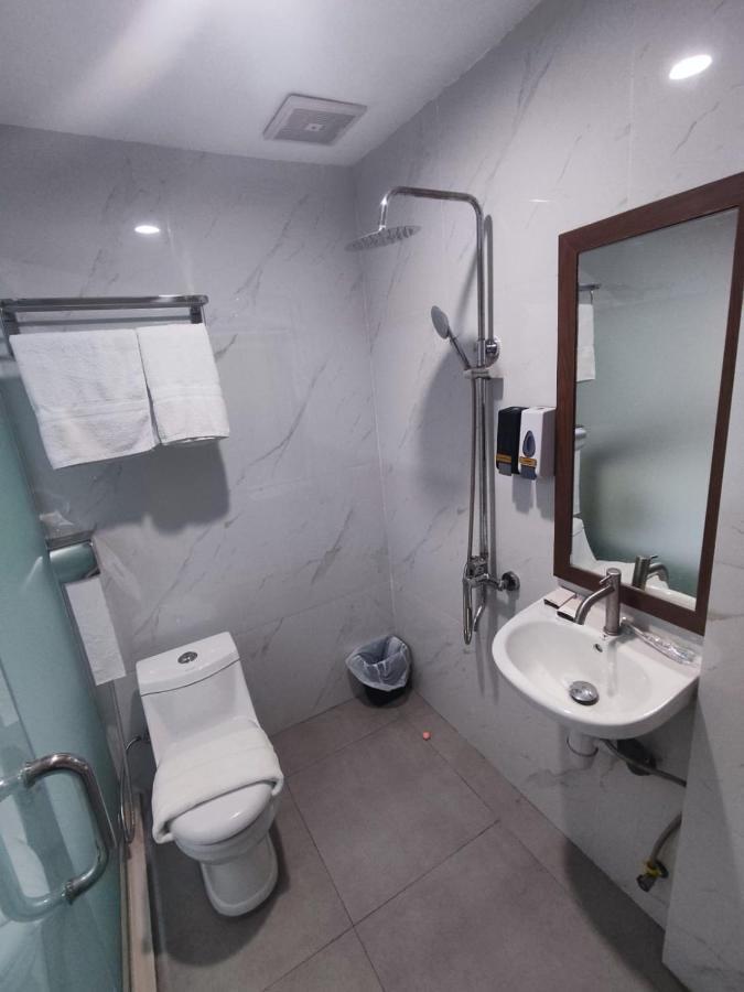 Hotel Morena Batam エクステリア 写真