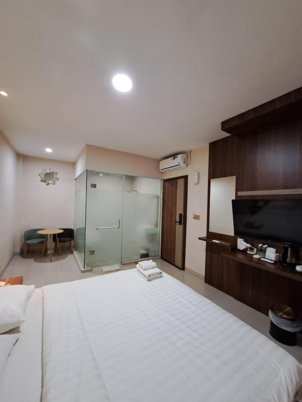 Hotel Morena Batam エクステリア 写真